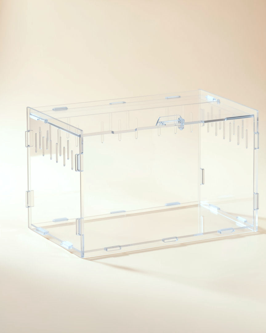 Low acrylic enclosure, size L, 9.8 x 5.9 in floor, empty
